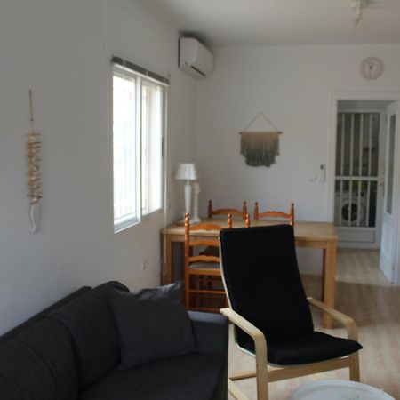 Bungalow With 2 Bedrooms And Roof Terrace In The Center Of La Zenia. Free Wifi. Orihuela Bagian luar foto
