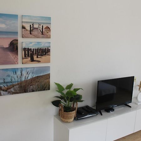 Bungalow With 2 Bedrooms And Roof Terrace In The Center Of La Zenia. Free Wifi. Orihuela Bagian luar foto