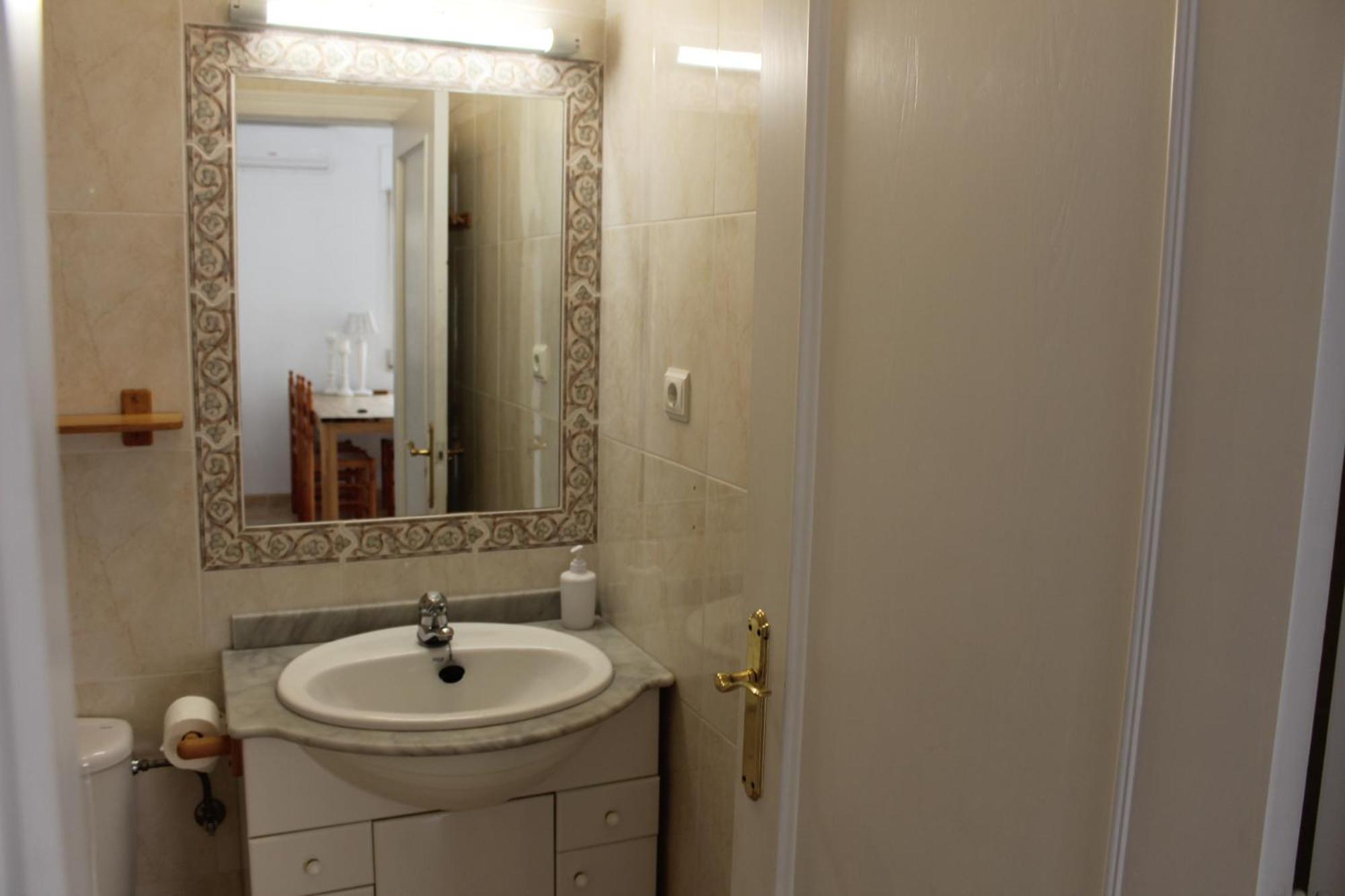 Bungalow With 2 Bedrooms And Roof Terrace In The Center Of La Zenia. Free Wifi. Orihuela Bagian luar foto